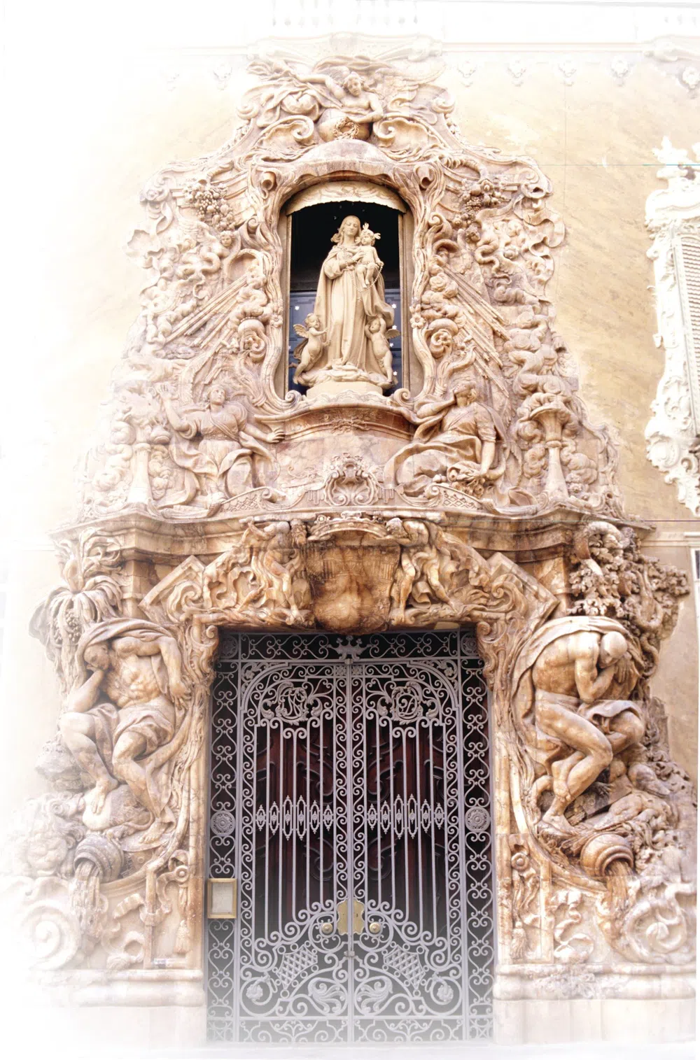 Tiles, Clay and Modernism: Valencia's Quiet Design Heritage